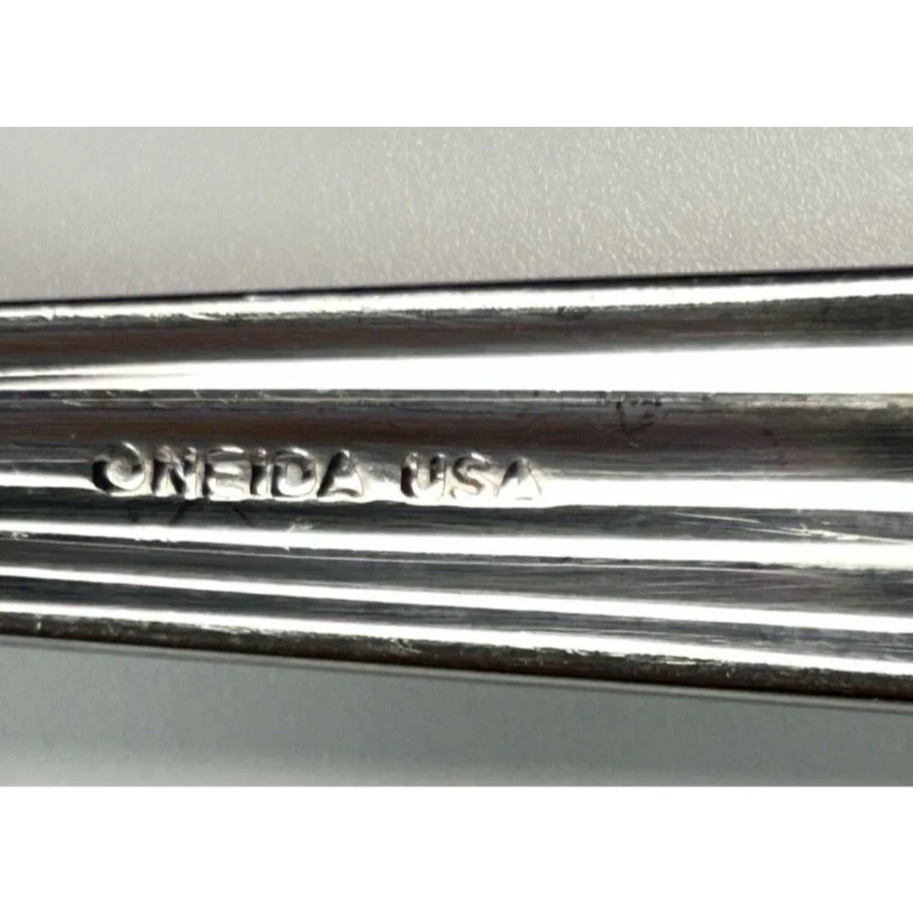 ONEIDA Unity Stainless USA ,Set of 5  8.5